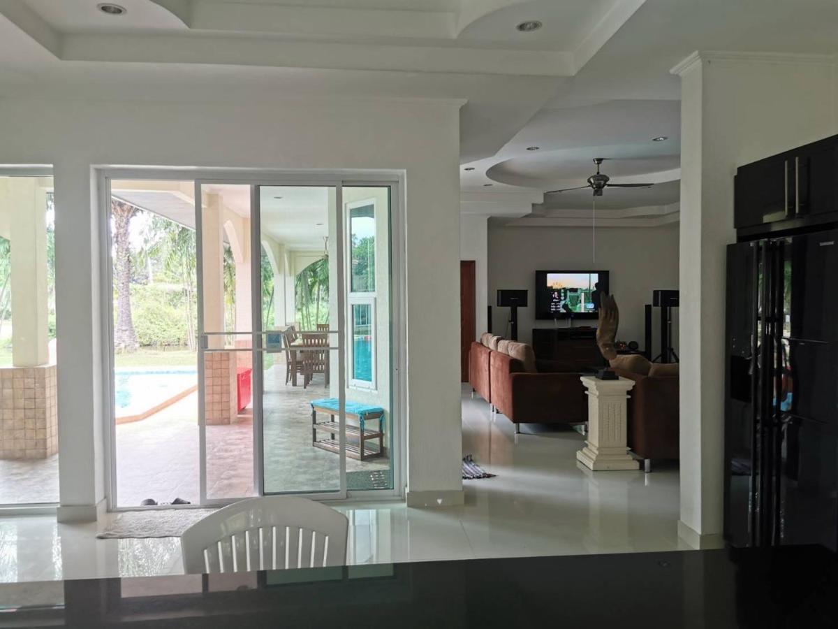 Px Pool Villa Pattaya Nong Prue Esterno foto