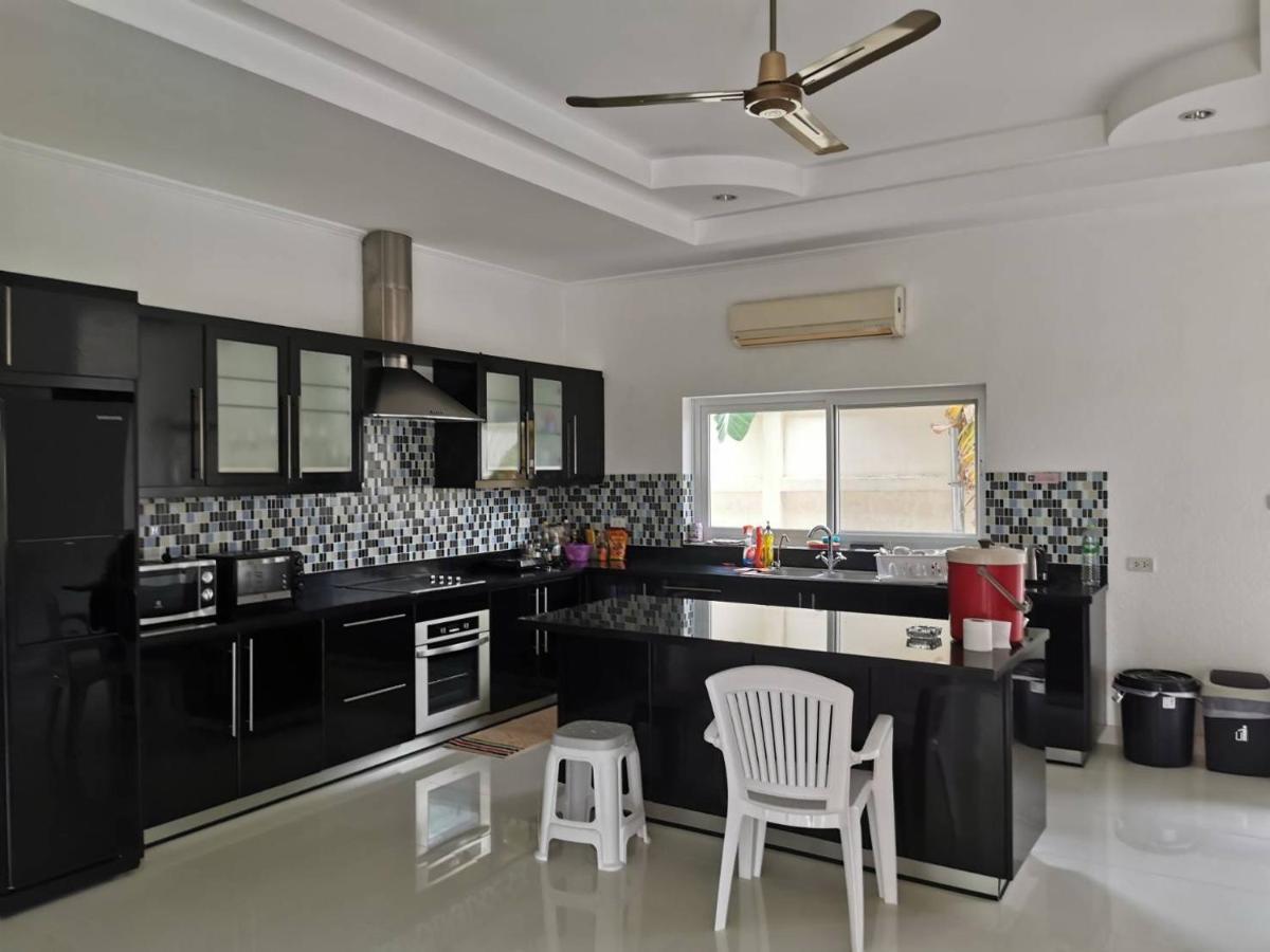 Px Pool Villa Pattaya Nong Prue Esterno foto