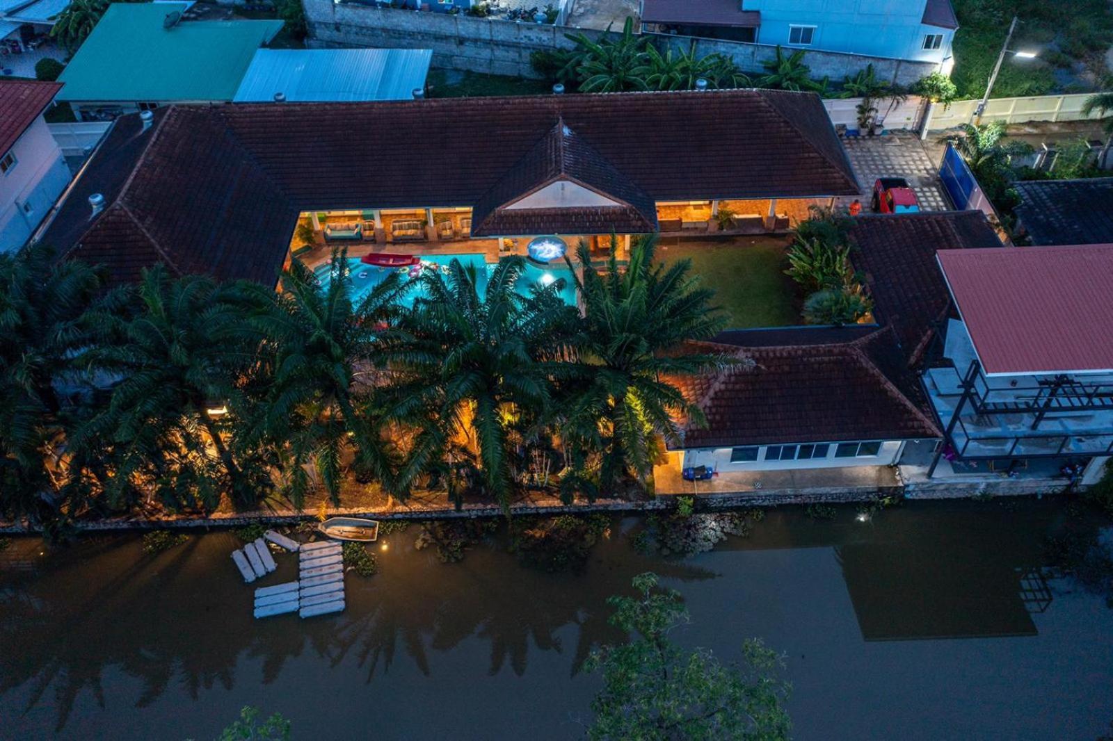 Px Pool Villa Pattaya Nong Prue Esterno foto